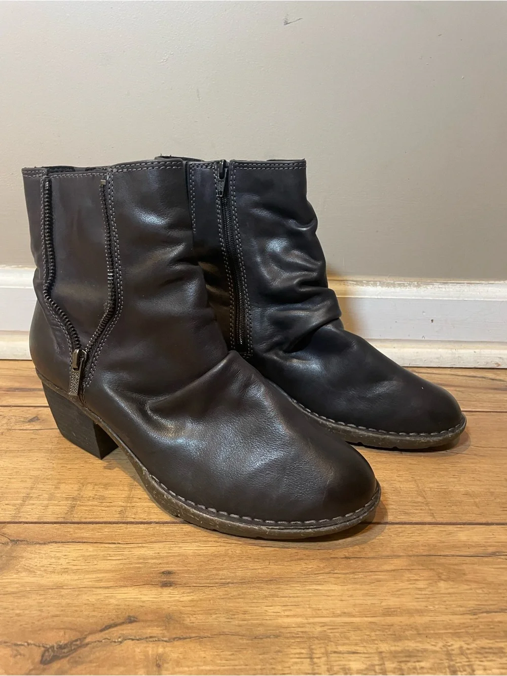 Clarks smooth leather